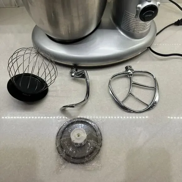 American Era Silver Stand Mixer - Picture 3 of 9